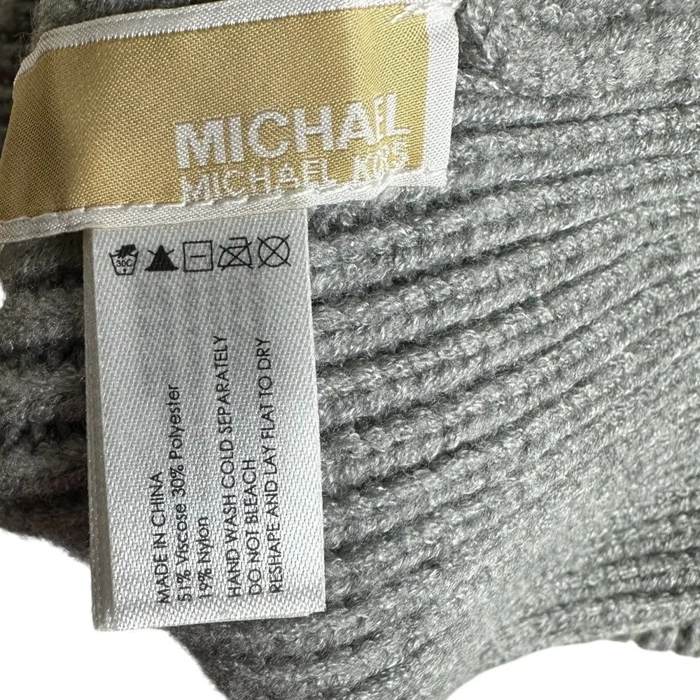 Michael Kors Women's Rib Rubber Patch Logo Cuffed Beanie Gray